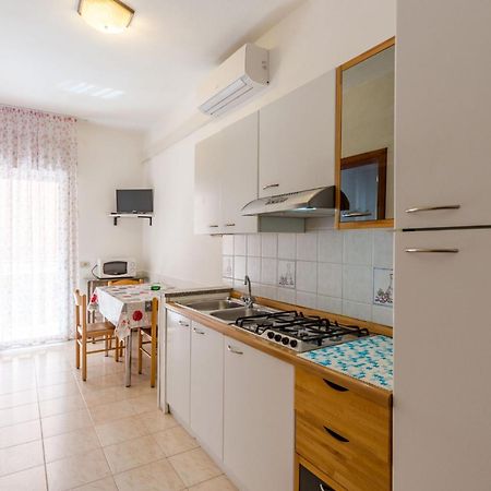 Nice Apartment A Few Steps From The Beach Bibione Exterior photo