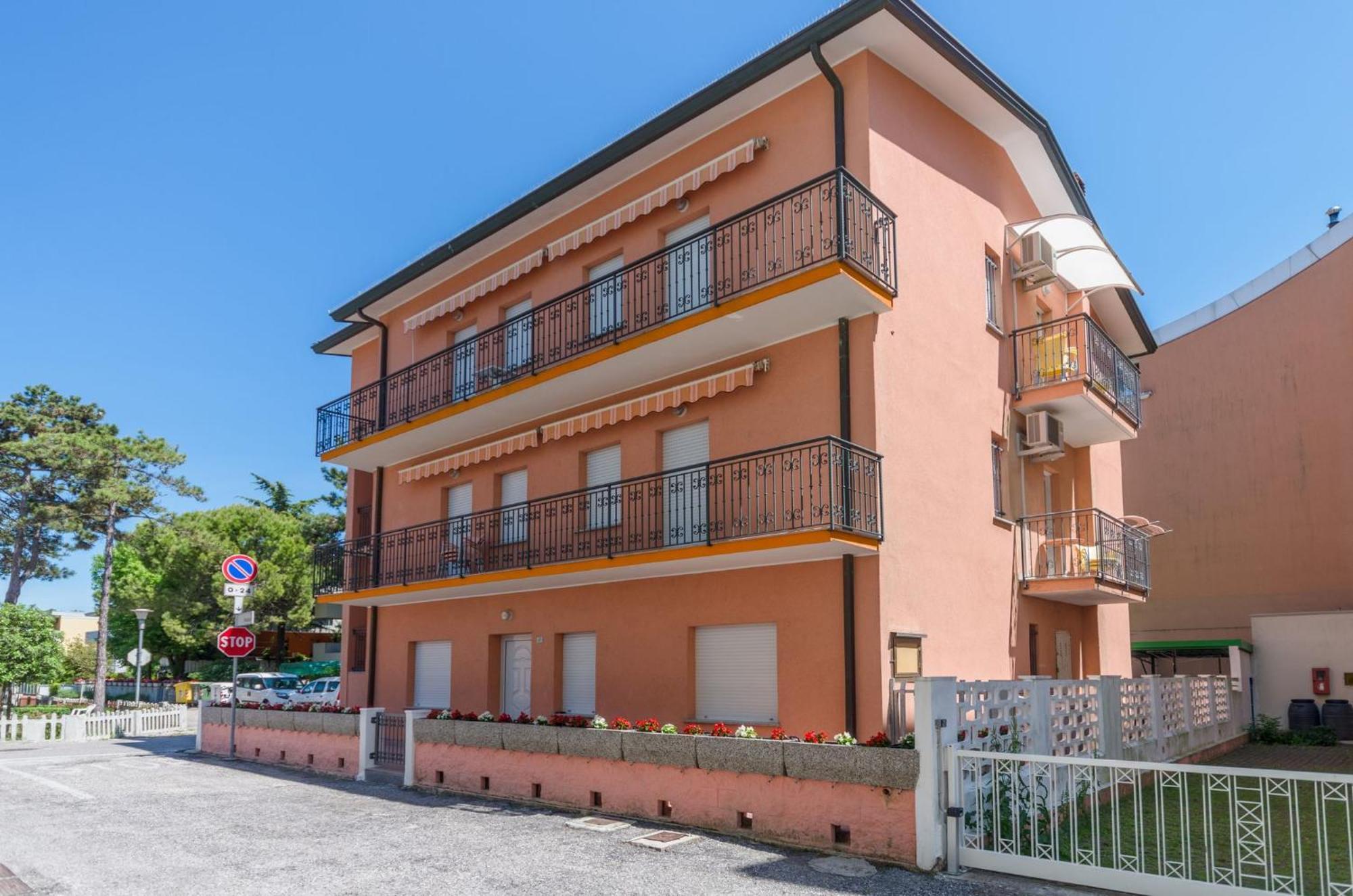 Nice Apartment A Few Steps From The Beach Bibione Exterior photo